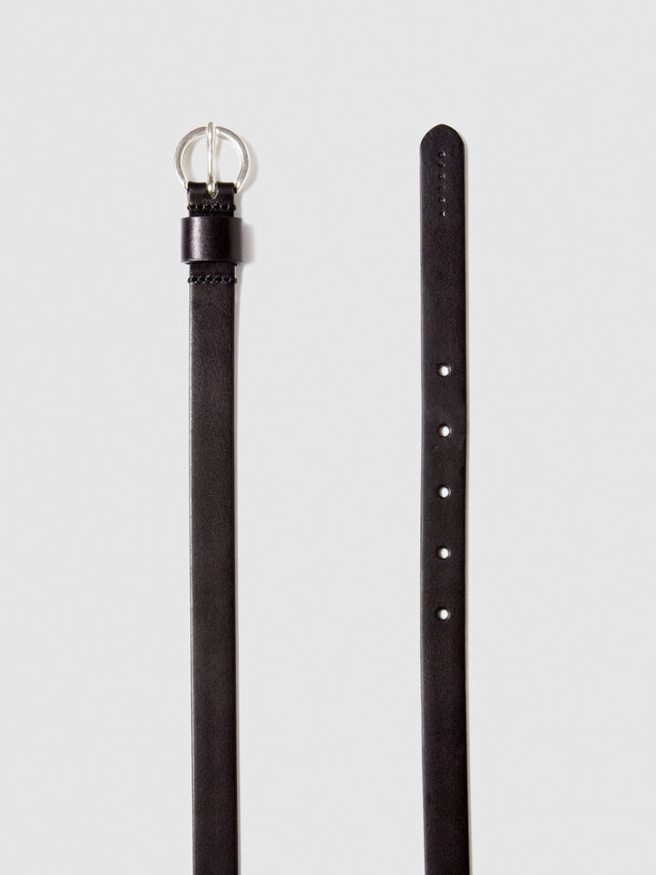 Low-hanging leather belt - women's belts - Black | Sisley image number 2